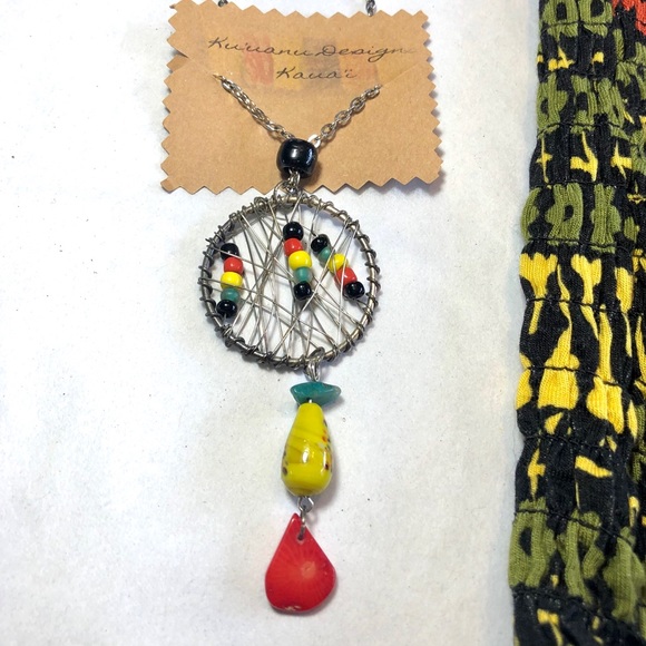 Rasta red, gold, green dangle necklace - Picture 2 of 6